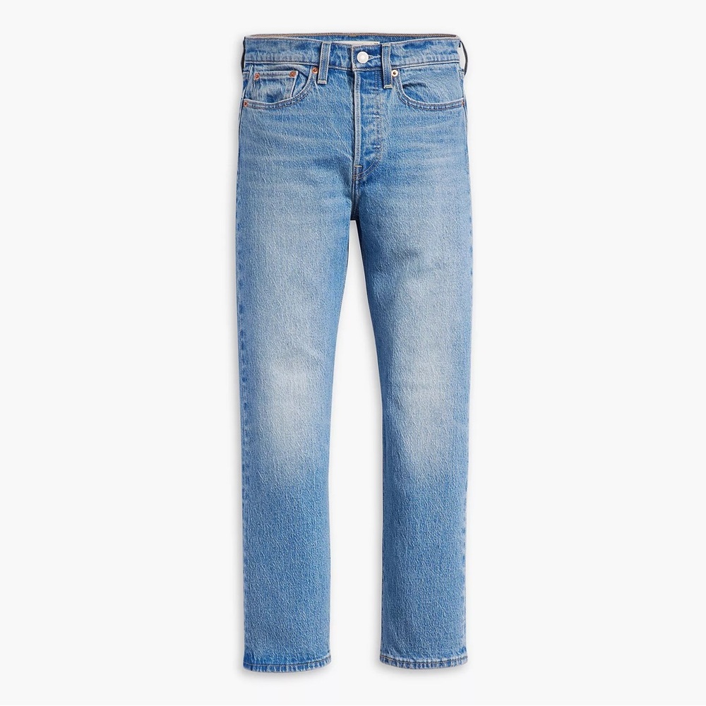 Levi’s premium WEDGIE STRAIGHT FIT WOMEN'S JEANS. Light wash, low stretch. 26